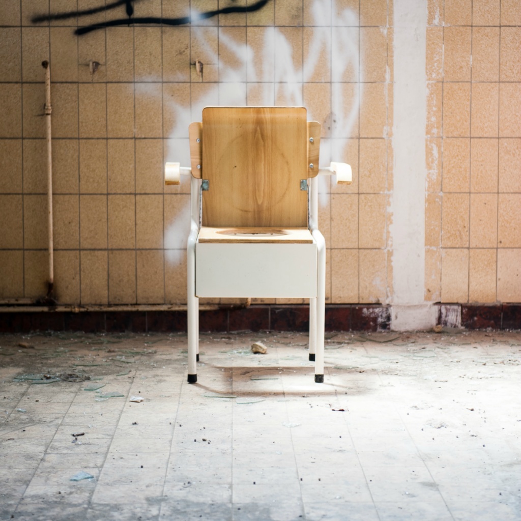 Please Sit 2 kl